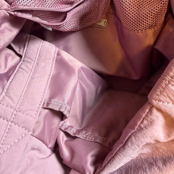 Lululemon on my level pink bag - Picture 8 of 10